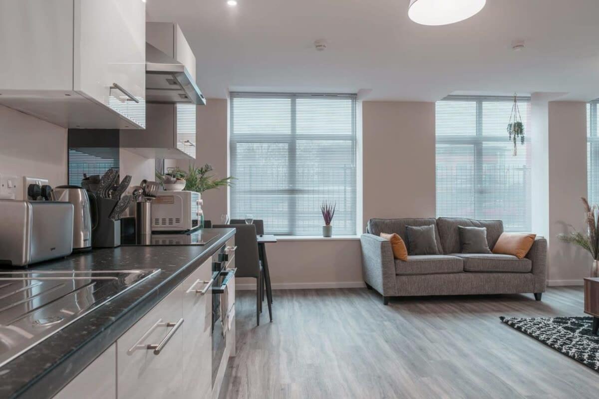 Contemporary 2 Bed Manchester Apartment - Sleeps 4 ภายนอก รูปภาพ